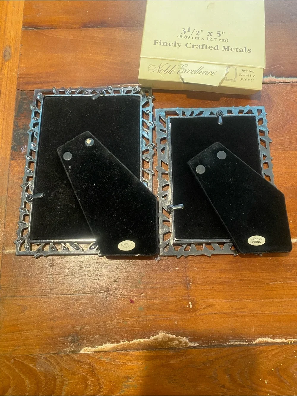 Silver Leaf Metal Picture Frame Set - 3.5 x 5